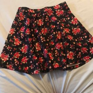 Mini high waisted black flora skirt